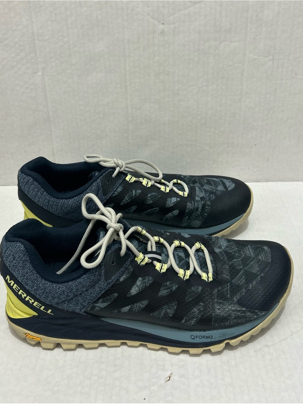 Merrell Women’s Navy and Yellow Trail Running Shoes Size 11